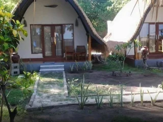 Гили Аир: Salili Bungalows