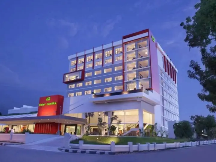 Палу: Hotel Santika Palu