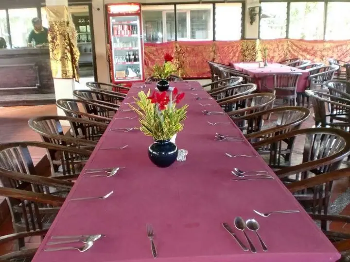 Батурити: Enjung Beji Resort