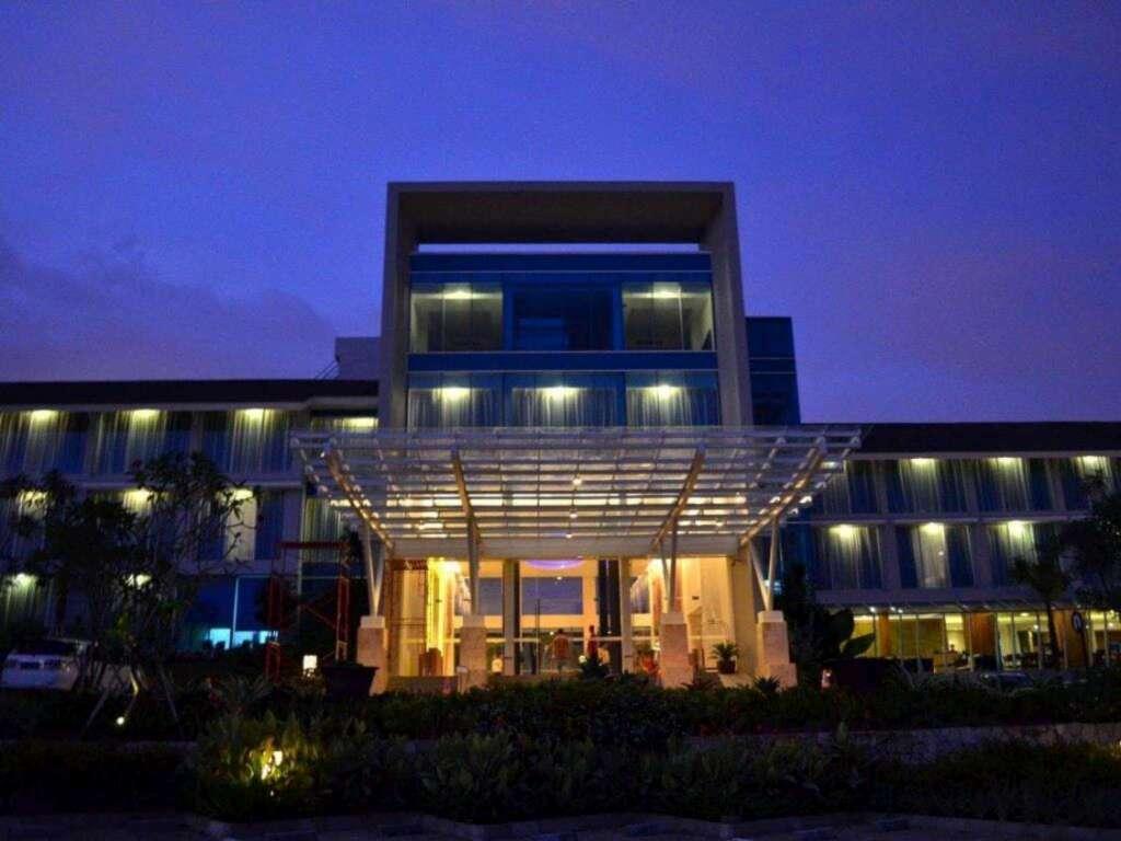 Emersia Hotel & Resort — фото 1