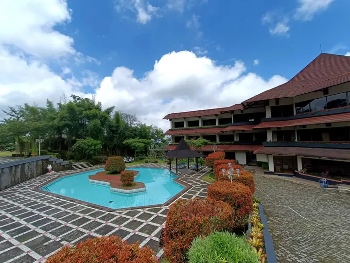 Батураден: Queen Garden Hotel