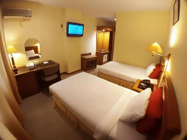 Амбон: Amans Hotel