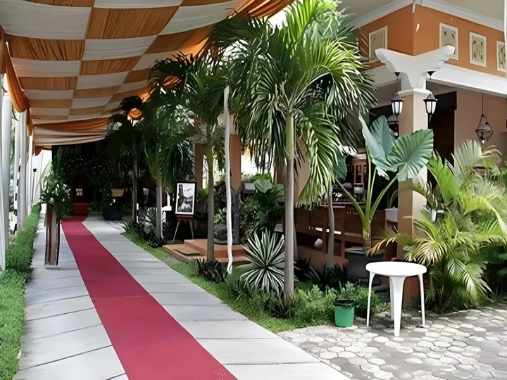 Блитар: Patria Garden Hotel