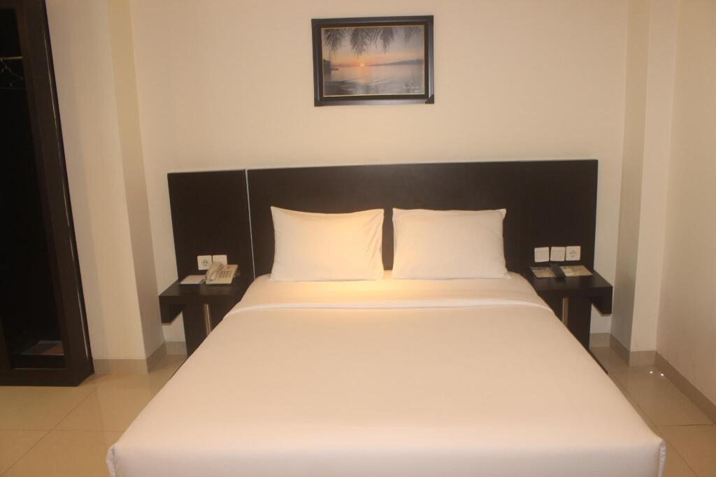Амбон: Manise Hotel Ambon