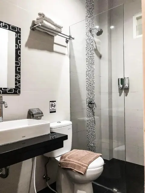 Амбон: The Orchid Hotel