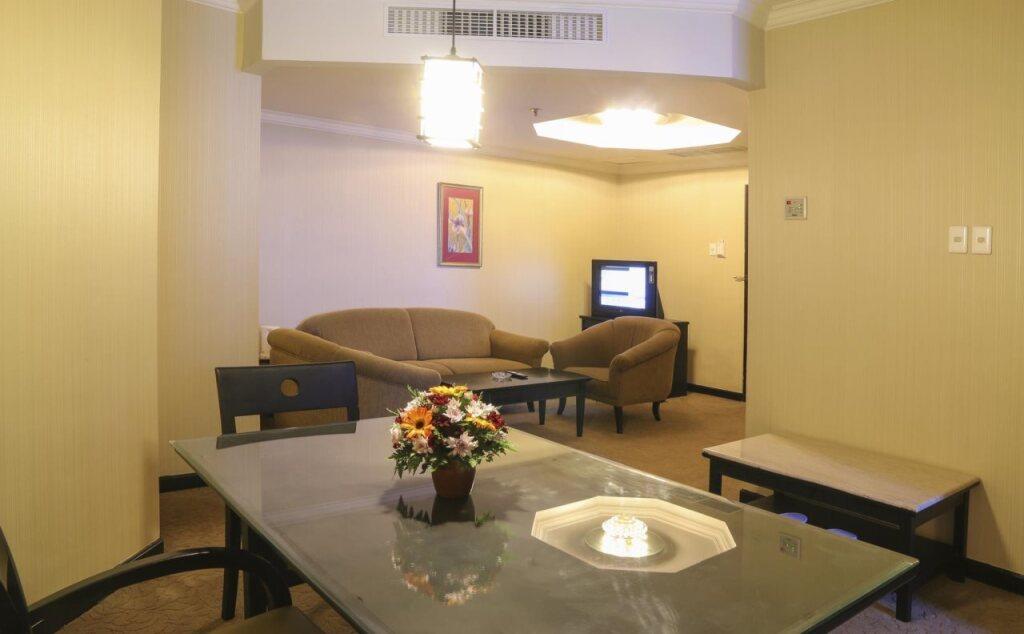 Макассар: Almadera Hotel Makassar