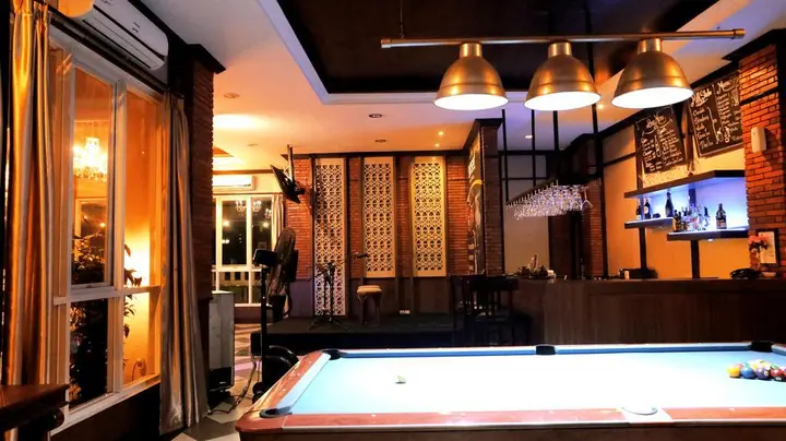 Суракарта: Amarelo Hotel Solo