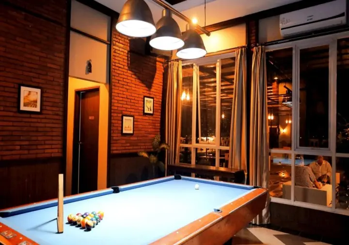 Суракарта: Amarelo Hotel Solo