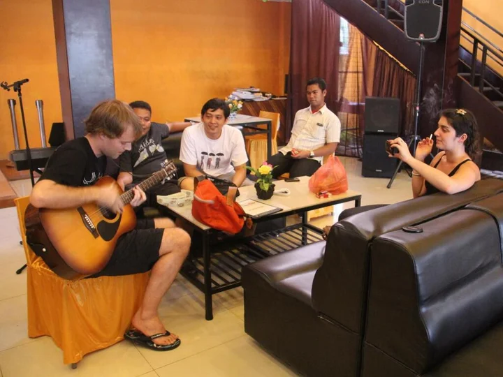 Пематангсиантар: Hotel Sing A Song