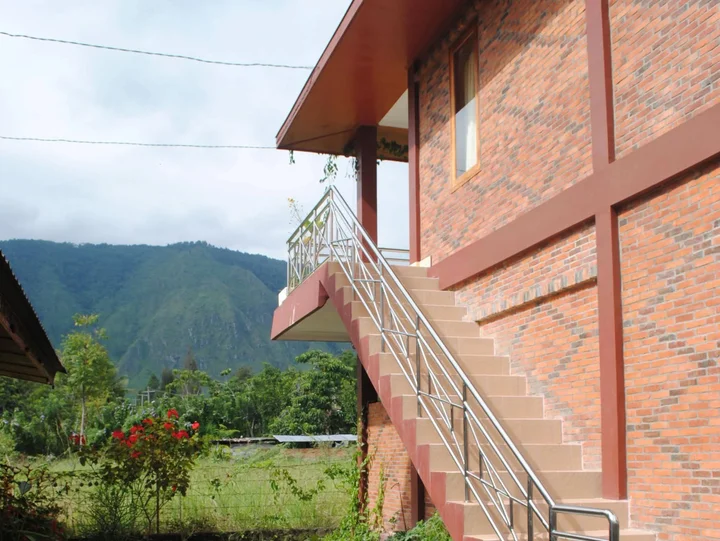 Озеро Тоба: Toba Village Inn