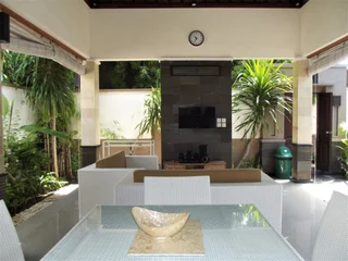 Гили Траванган: The Lakshmi Villas