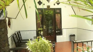 Гили-Мено: Bareng Bareng Bungalows
