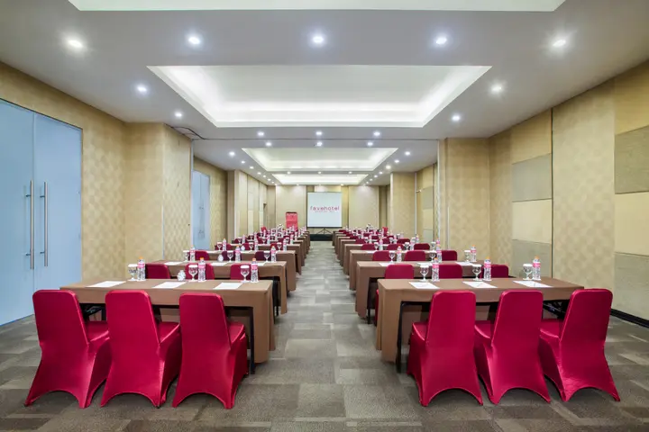 Суракарта: Отель Favehotel Manahan