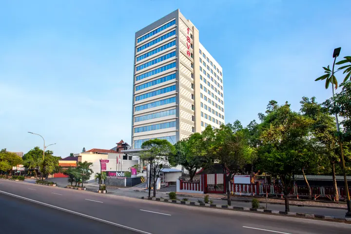 Суракарта: Отель Favehotel Manahan
