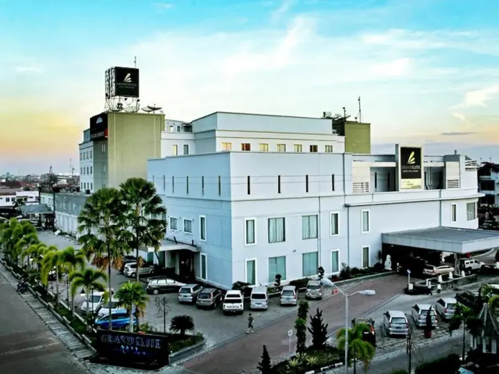 Пеканбару: Grand Elite Hotel Pekanbaru