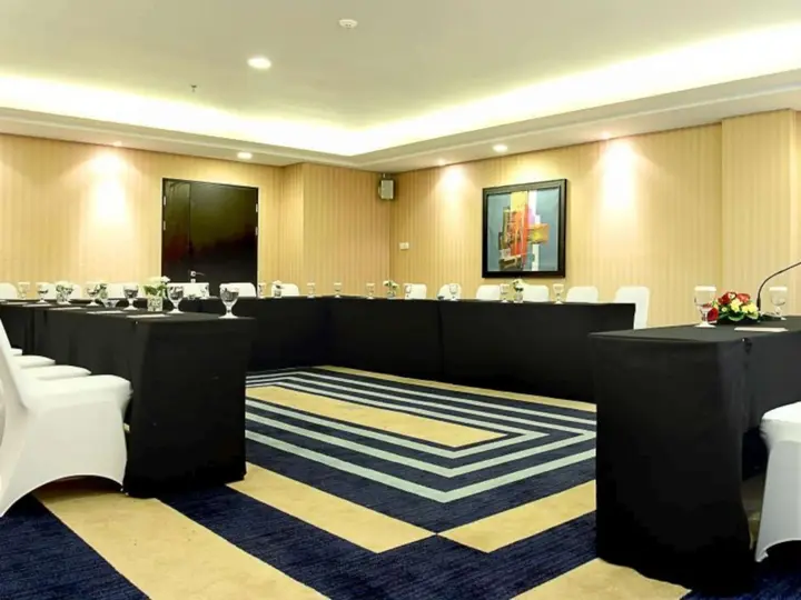 Бандунг: Grand Pacific Hotel