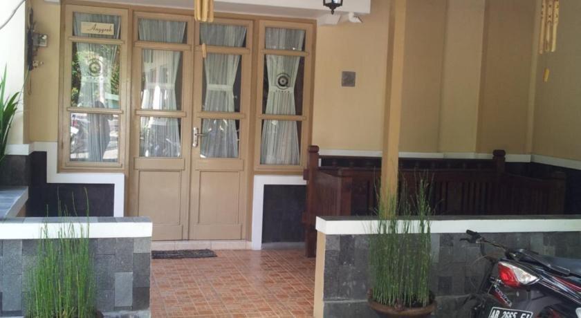 Батуретно: Ndalem Suratin Guesthouse