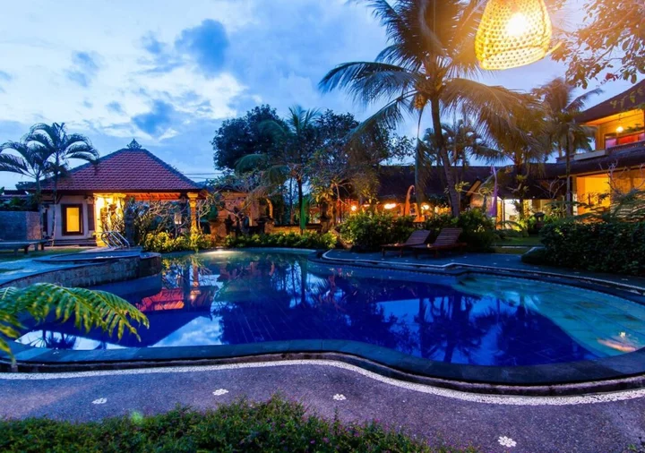 Убуд: Outpost Ubud