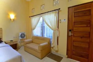 Сенджиги: Transit Inn Senggigi