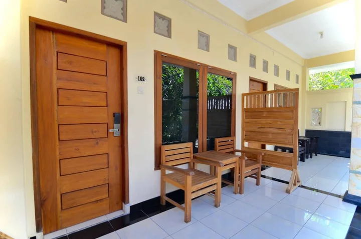 Сенджиги: Transit Inn Senggigi