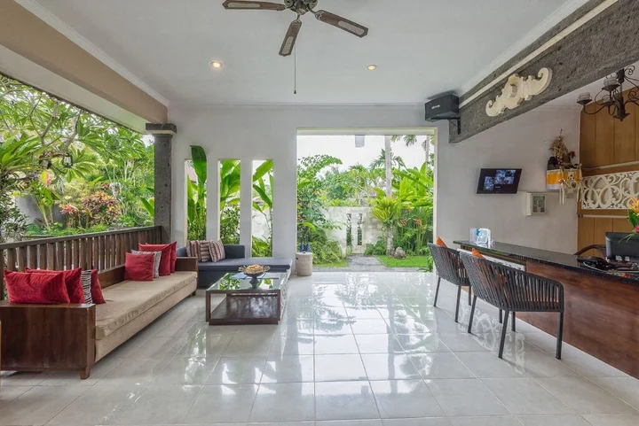 Табанан: Natya Hotel Tanah Lot