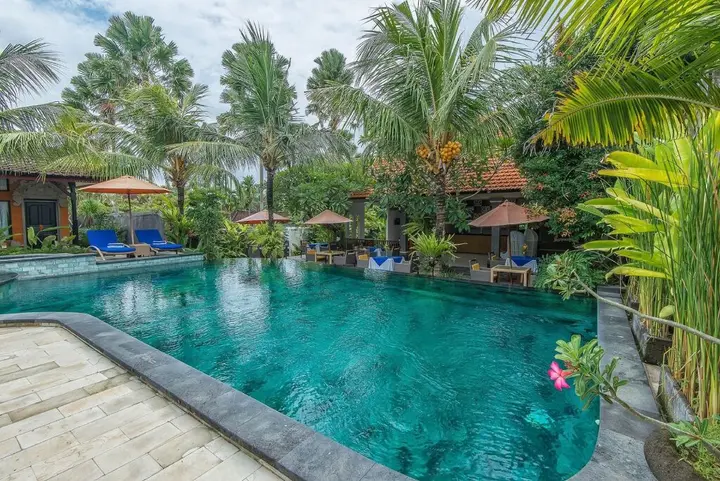 Табанан: Natya Hotel Tanah Lot