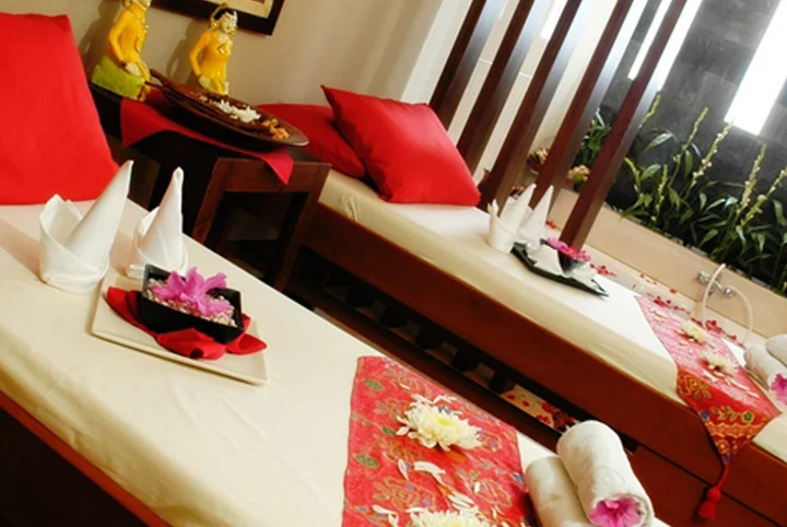 Бату: Purnama Hotel