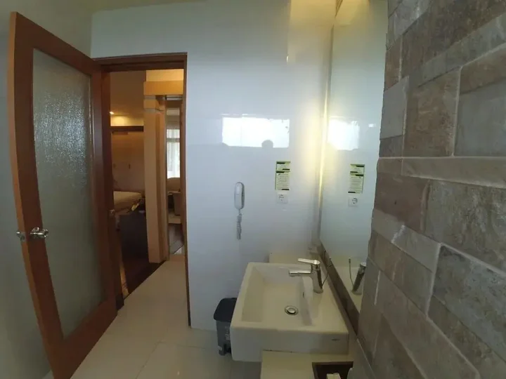 Бату: Purnama Hotel