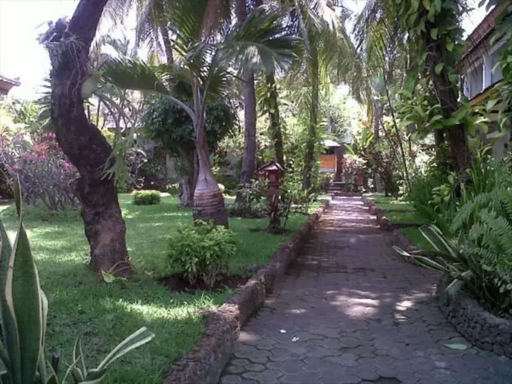 Каликбукбук: Padang Lovina Seaside Cottages