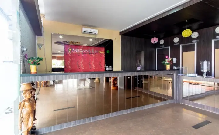 Медан: Capital O 2023 Medan Ville Hotel