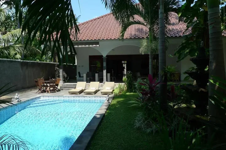 Сукасада: Villa Kelapa