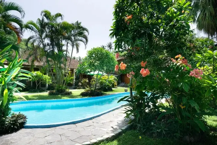 Сенджиги: Hotel Besar Bulan Baru - Senggigi