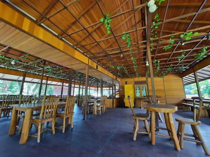 Сенджиги: Hotel Besar Bulan Baru - Senggigi