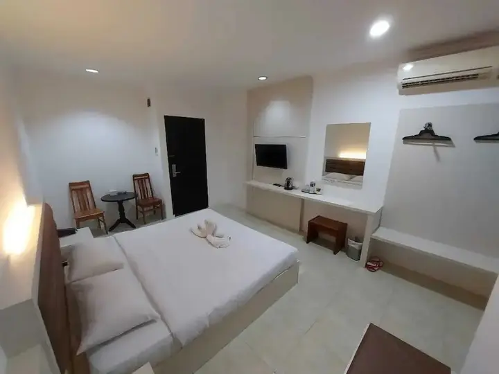 Батам: Penuin Hotel