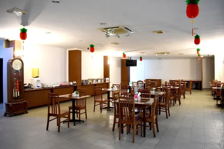 Батам: Penuin Hotel