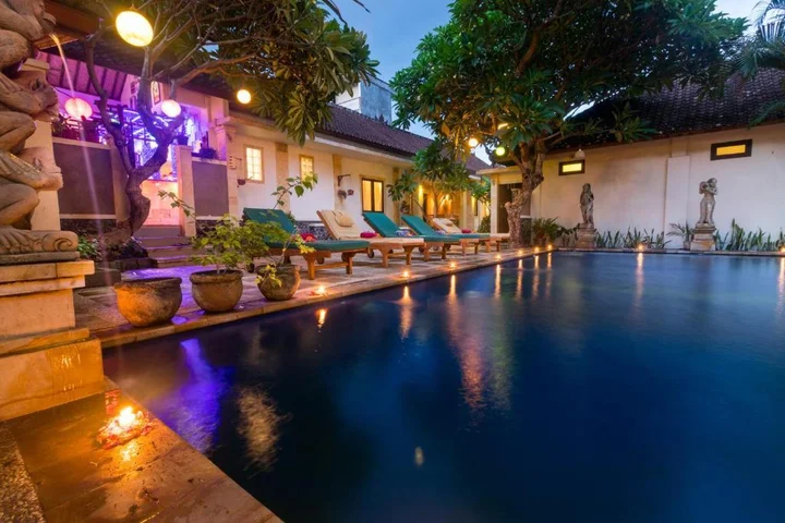 Бунутан: Pazzo Bali