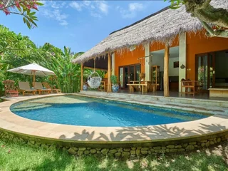 Бунутан: Pazzo Bali