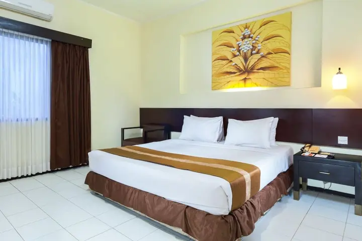 Маланг: Hotel Montana Dua Malang