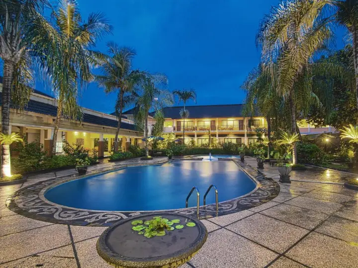 Маланг: Hotel Montana Dua Malang