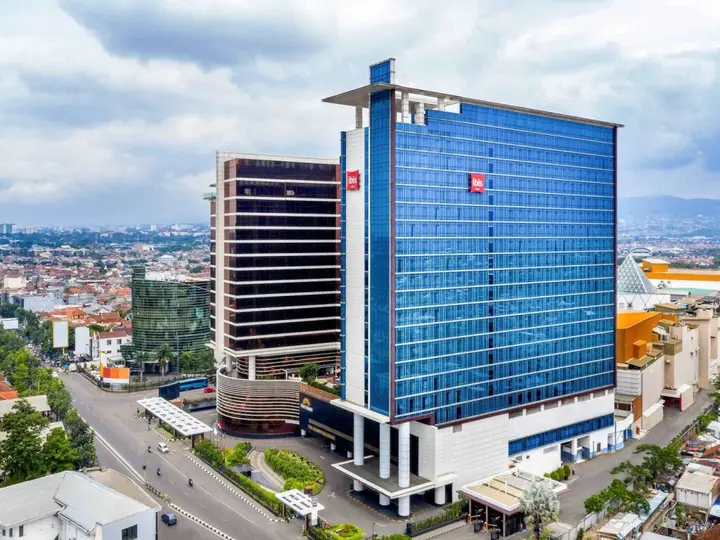 Бандунг: ibis Bandung Trans Studio