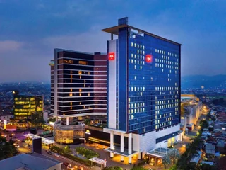 Бандунг: ibis Bandung Trans Studio