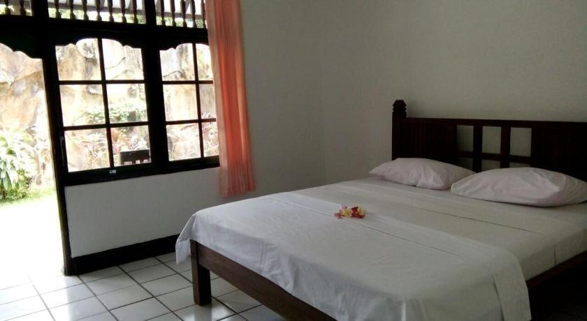 Pulestis Beach Hotel — фото 1