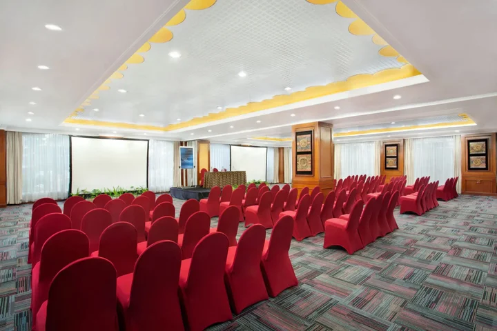 Суракарта: Novotel Solo