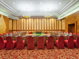 Суракарта: Novotel Solo