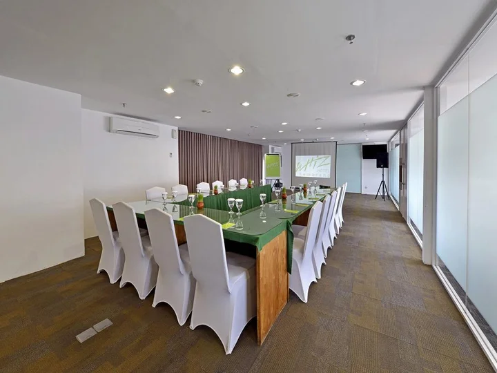 Семаранг: Whiz Hotel Pemuda Semarang