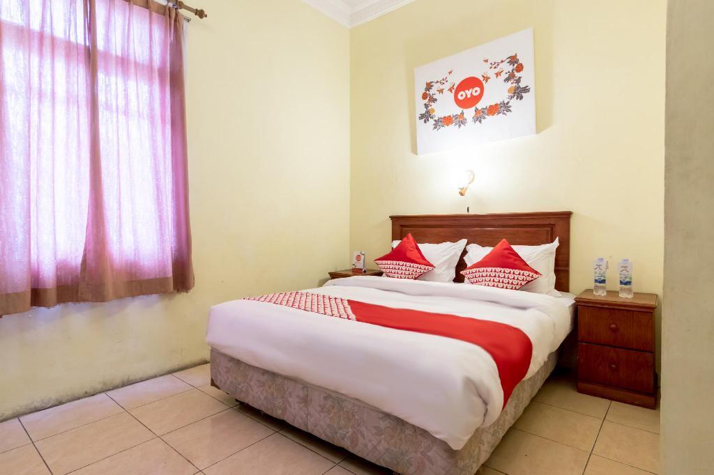 Медан: OYO 1030 Hotel Bumi Asih