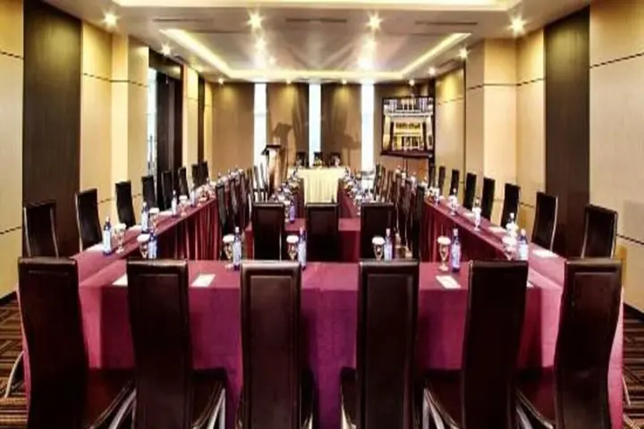 Понтианак: Orchardz Hotel Ayani