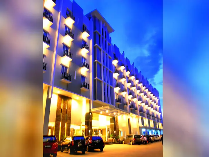 Понтианак: Orchardz Hotel Ayani