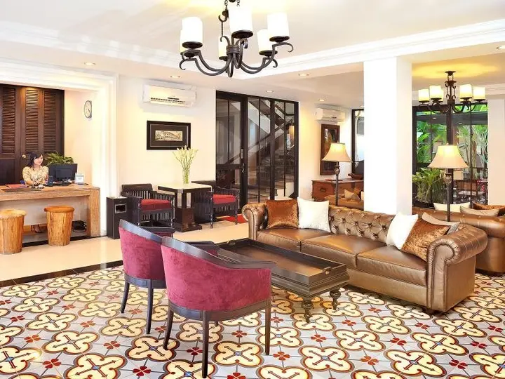 Чиребон: Cirebon Plaza Hotel