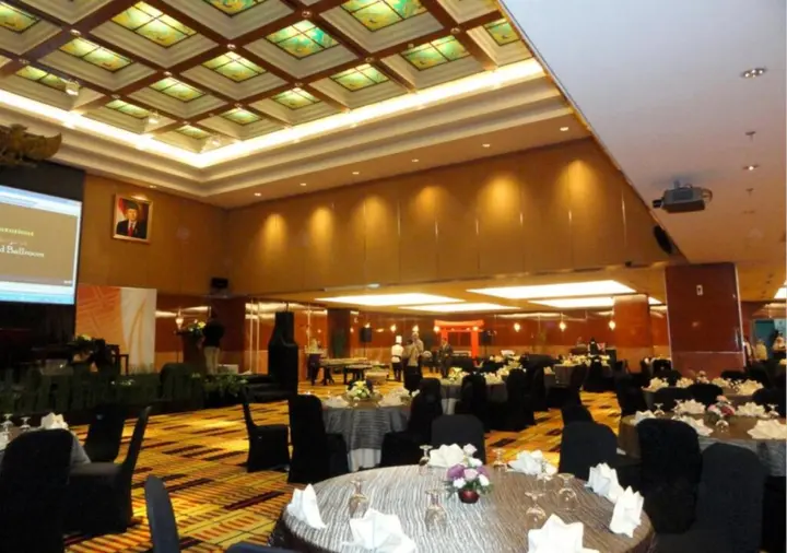 Бандунг: Grand Hotel Preanger